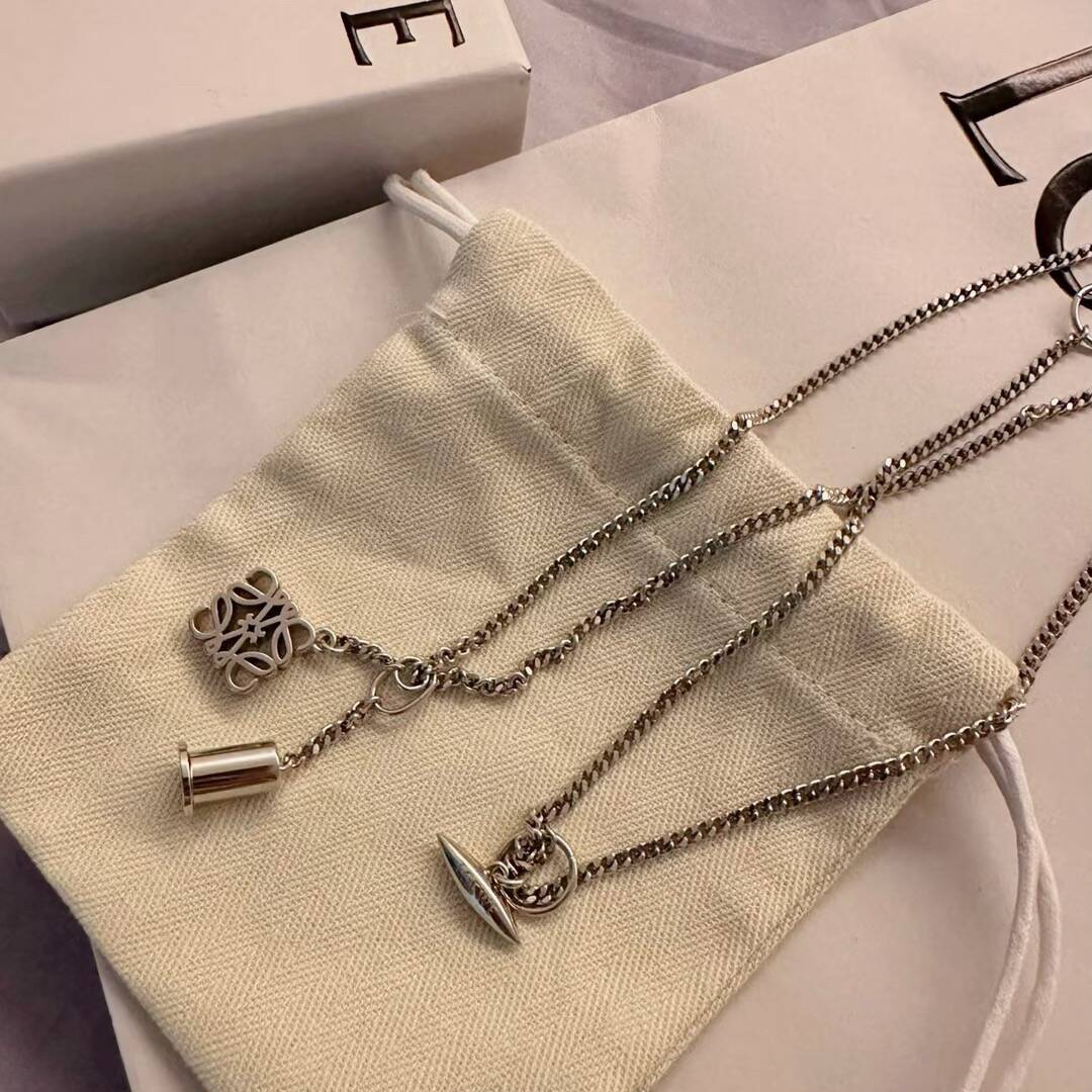 【LOEWE 】ロゴ アナグラム チェーン ネックレス