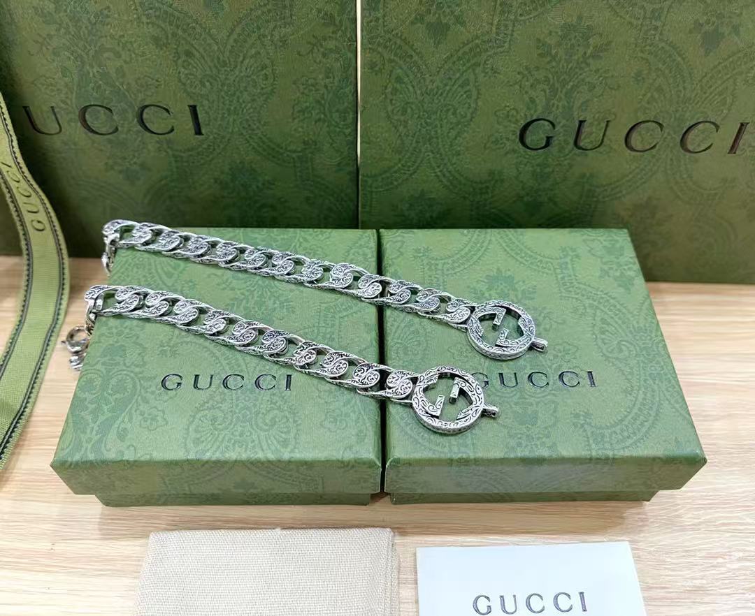GUCCI 〔グッチ インターロッキング〕チェーン ブレスレット