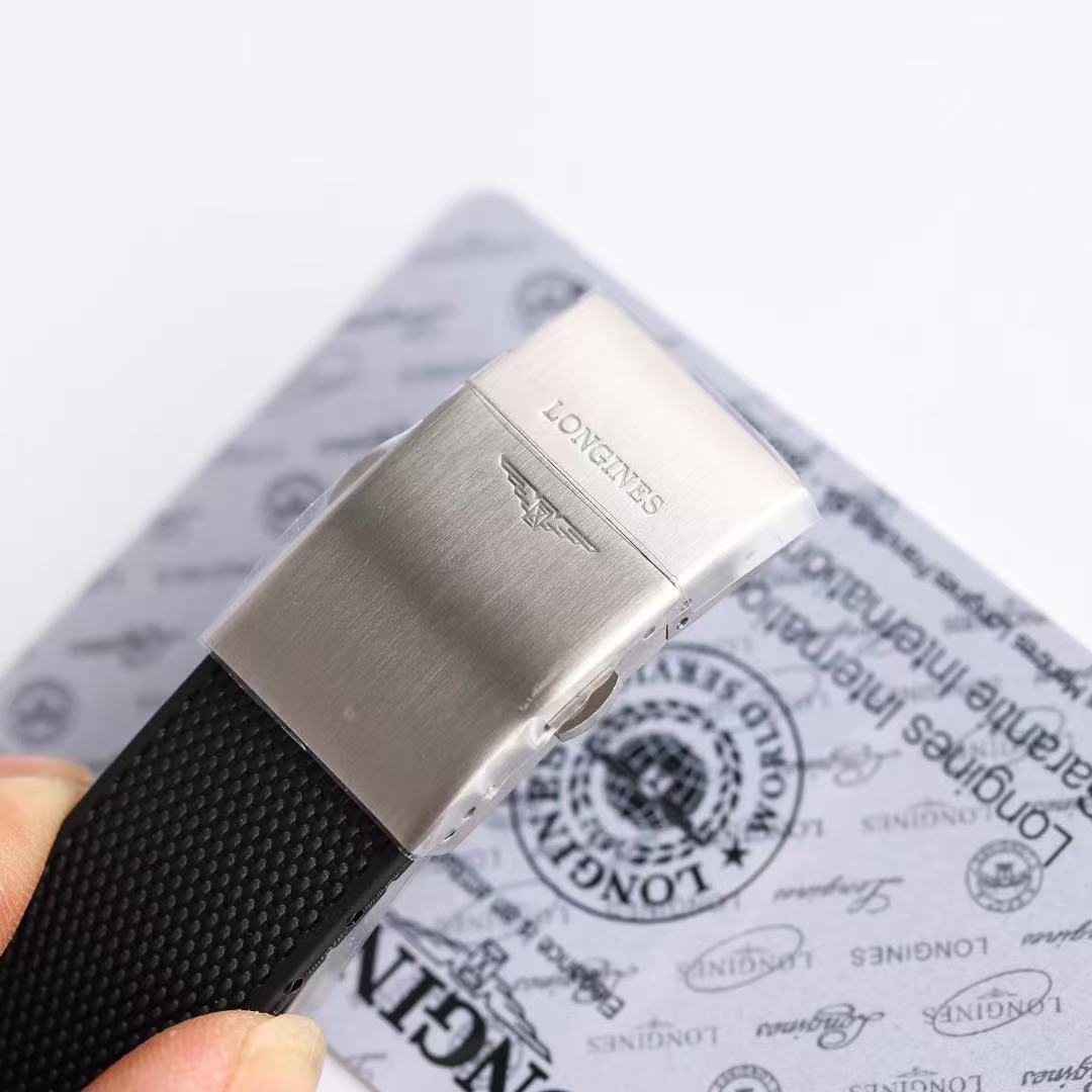 LONGINES  ロンジン  ハイドロコンクエスト, L3.781.4.56.9, 自動巻 ウォッチ, Ø 41.00 mm, ステンレススティールとセラミック.