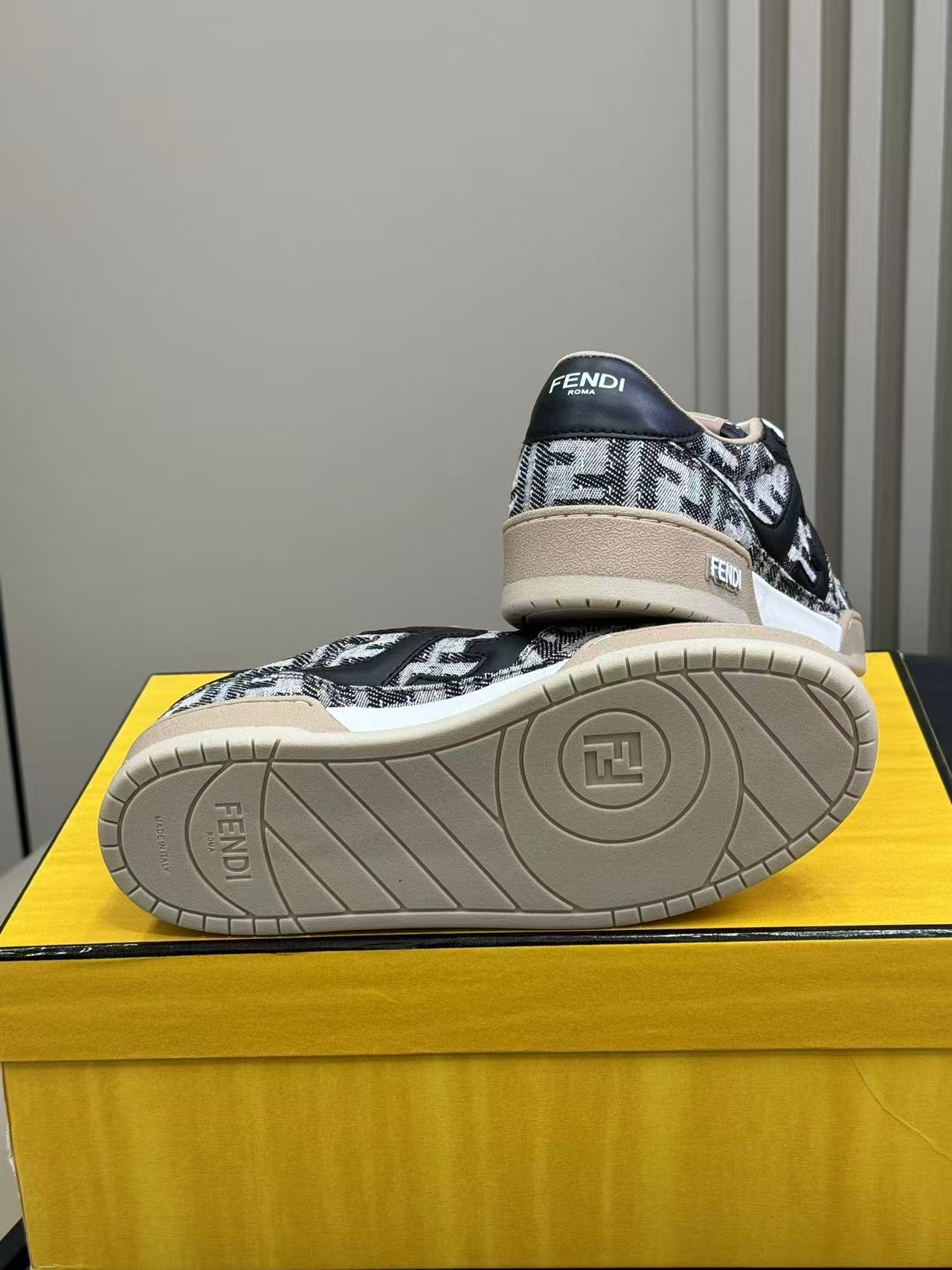 Fendi フェンディ マッチ スニーカー