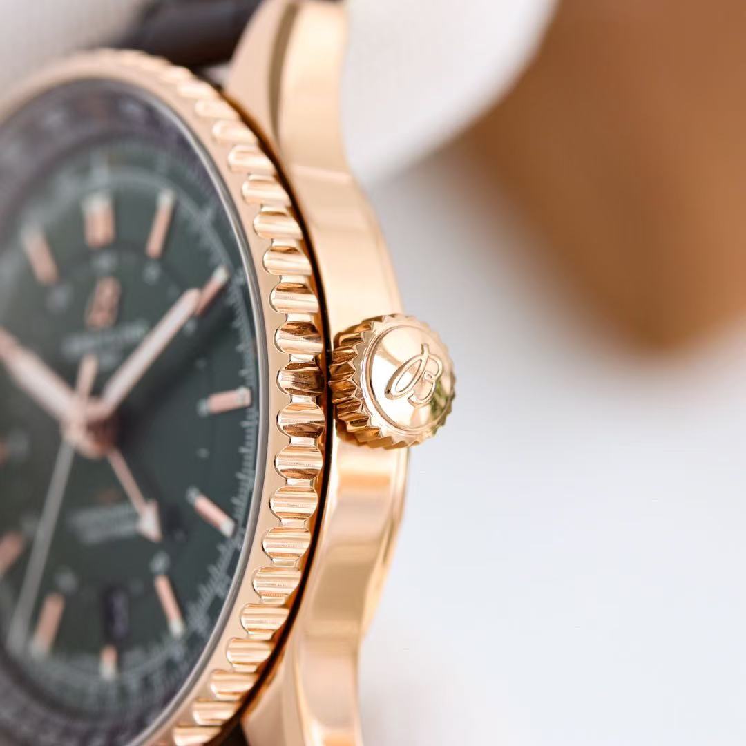 BREITLING  ブライトリング  ナビタイマー オートマチック GMT 41