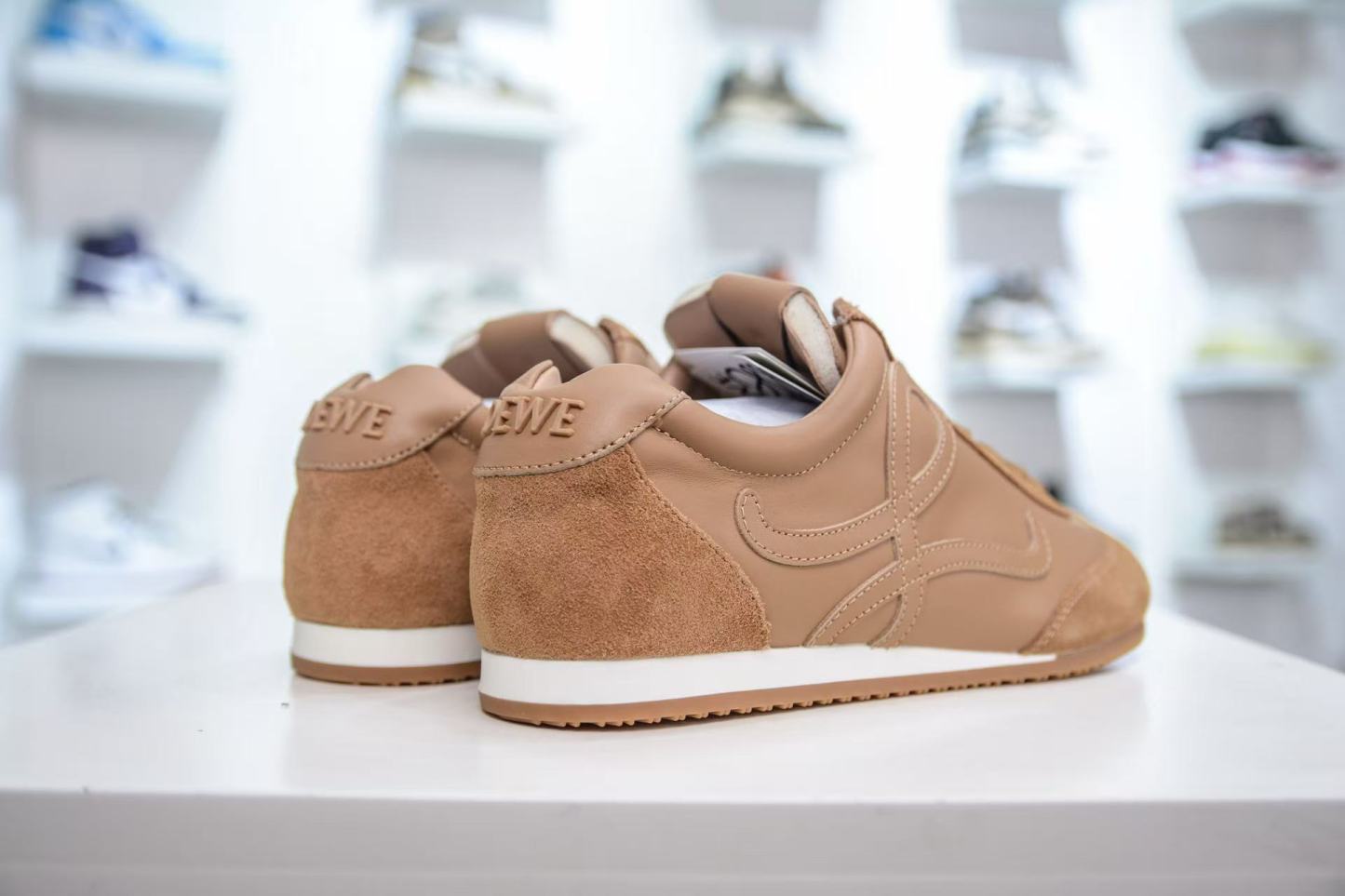 Loewe バレエランナー 2.0（ソフトカーフ）