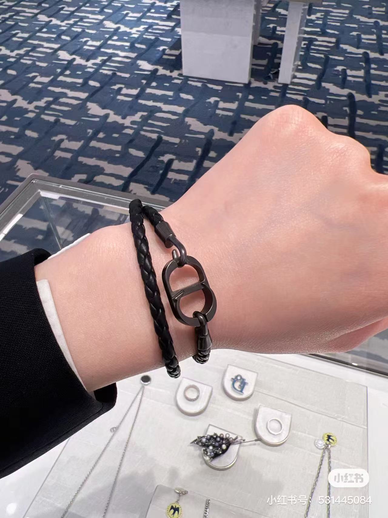 CD Icon ブレイドレザー ダブルブレスレット