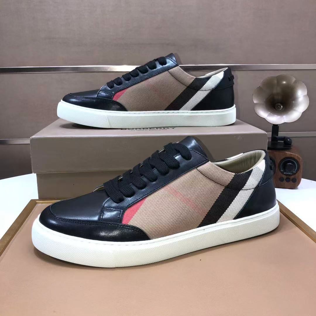 Burberry ハウスチェック＆レザー スニーカー
