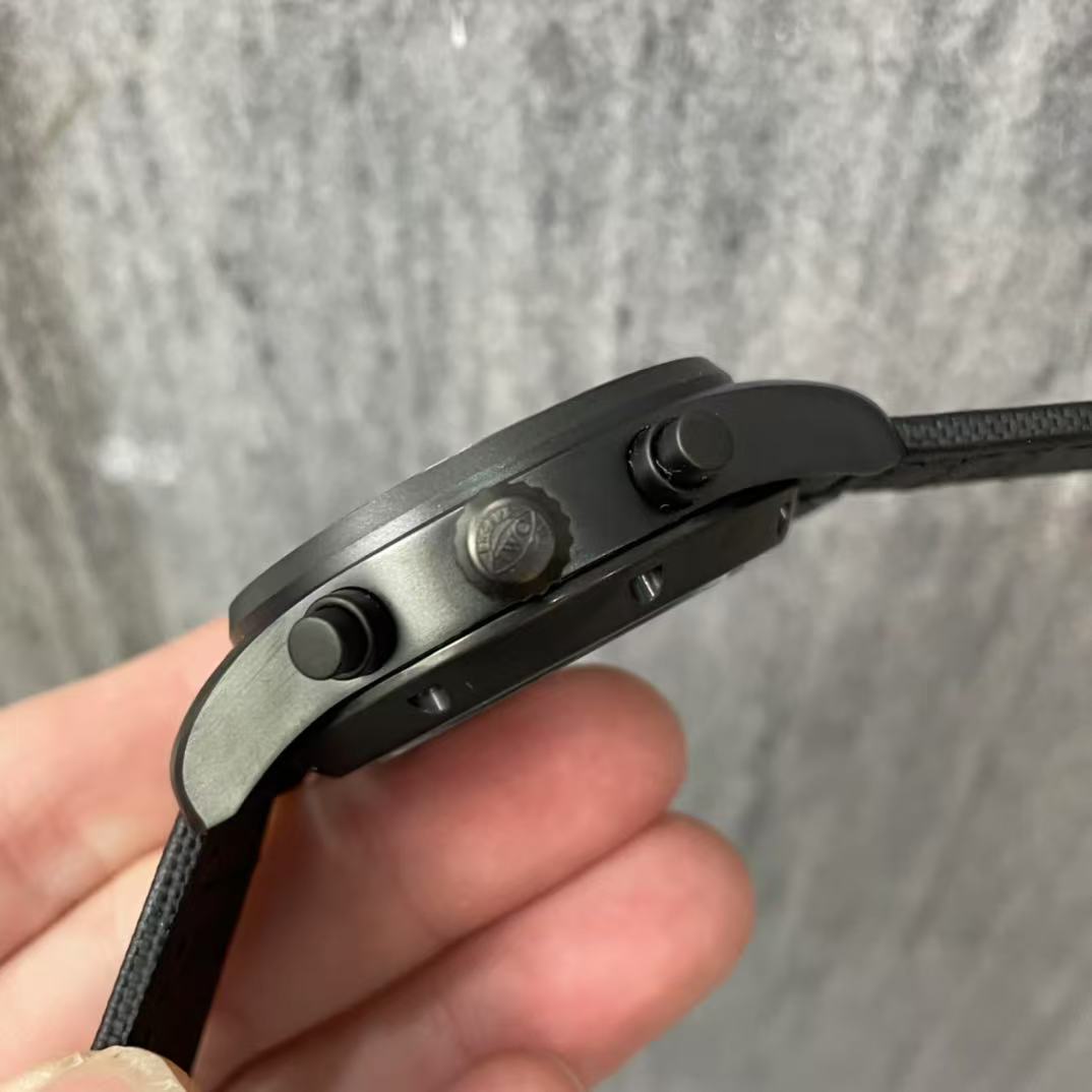  IWC パイロット・ウォッチ・クロノグラフ 41・トップガン・セラタニウム®