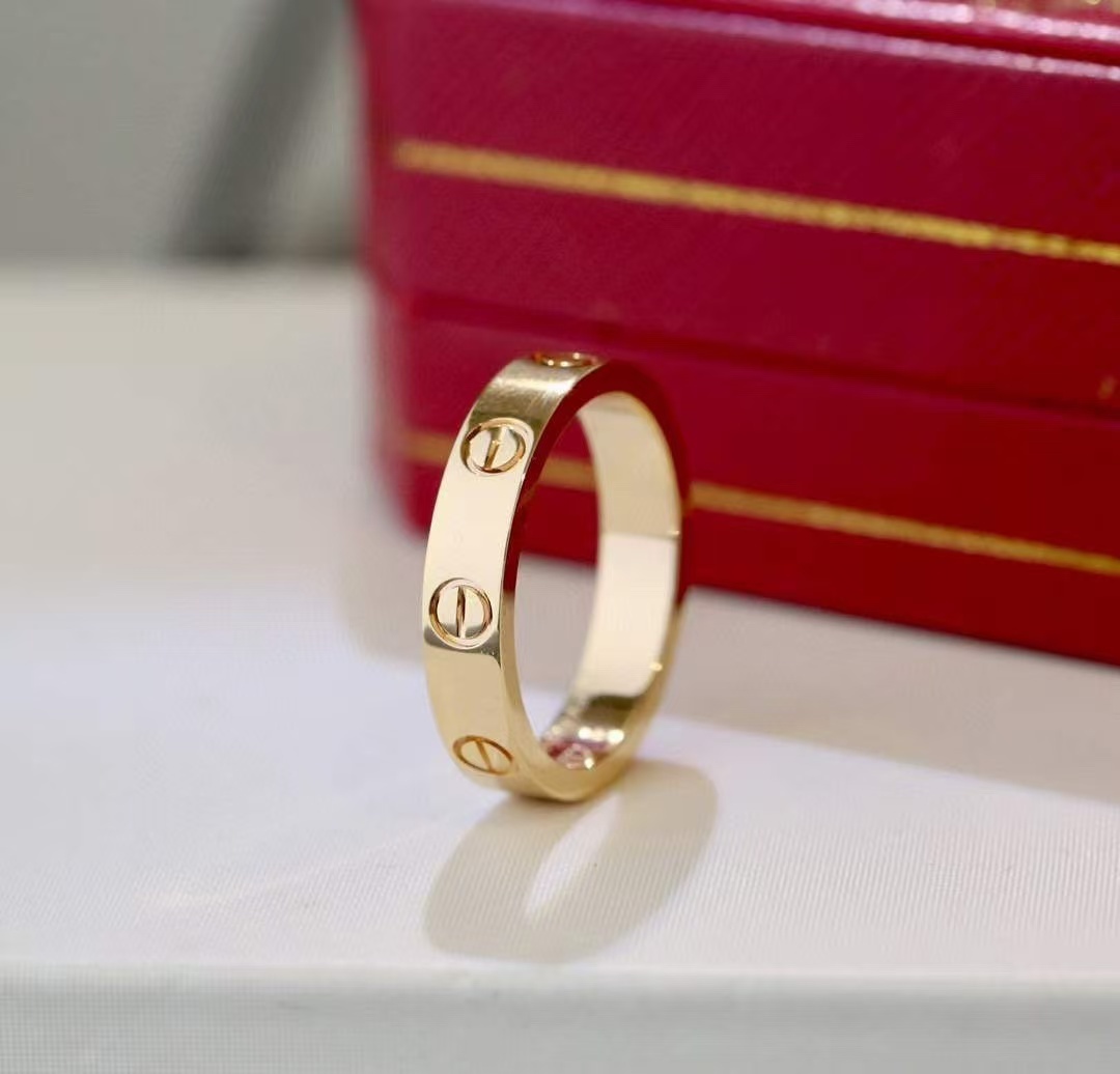 Love リング、スモールモデル