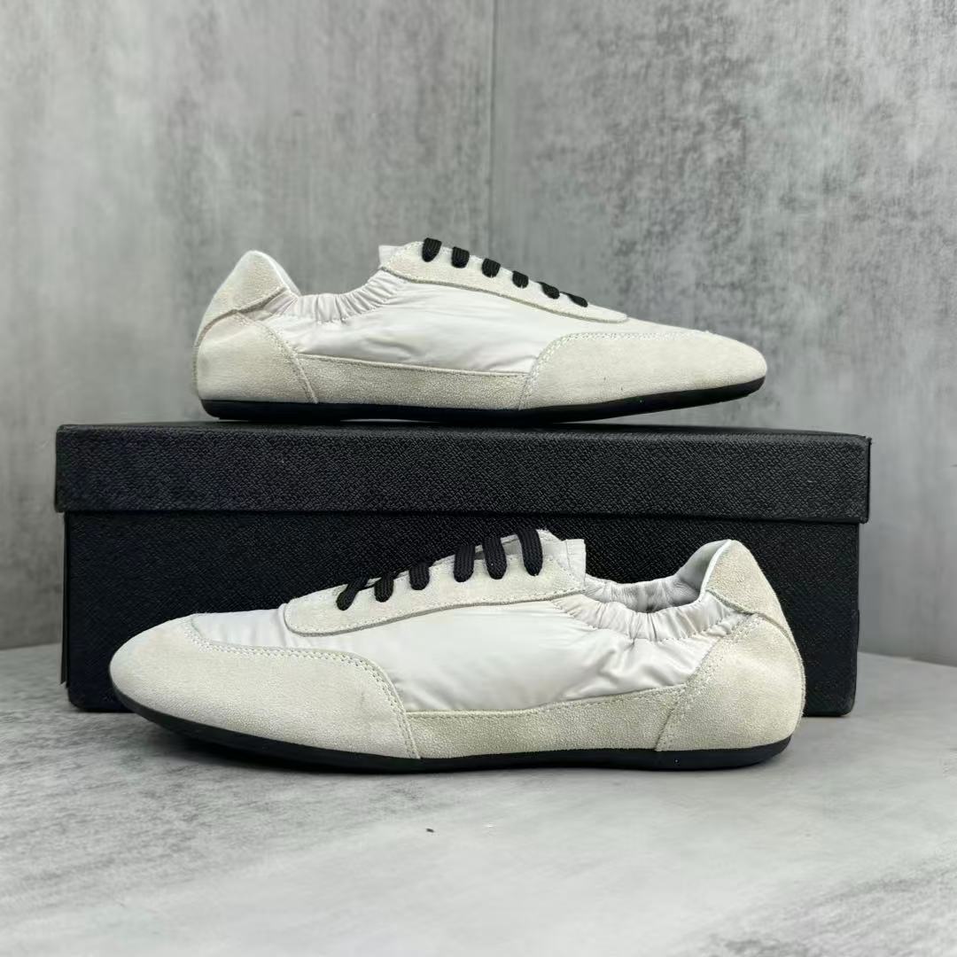 Prada プラダ コラプス Re-Nylon xスエード スニーカー