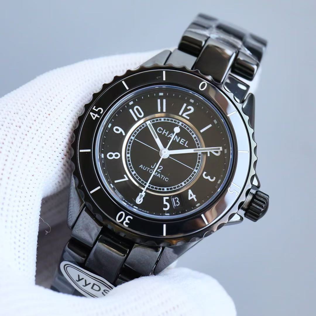 CHANEL J12 キャリバー12.2, 33mm