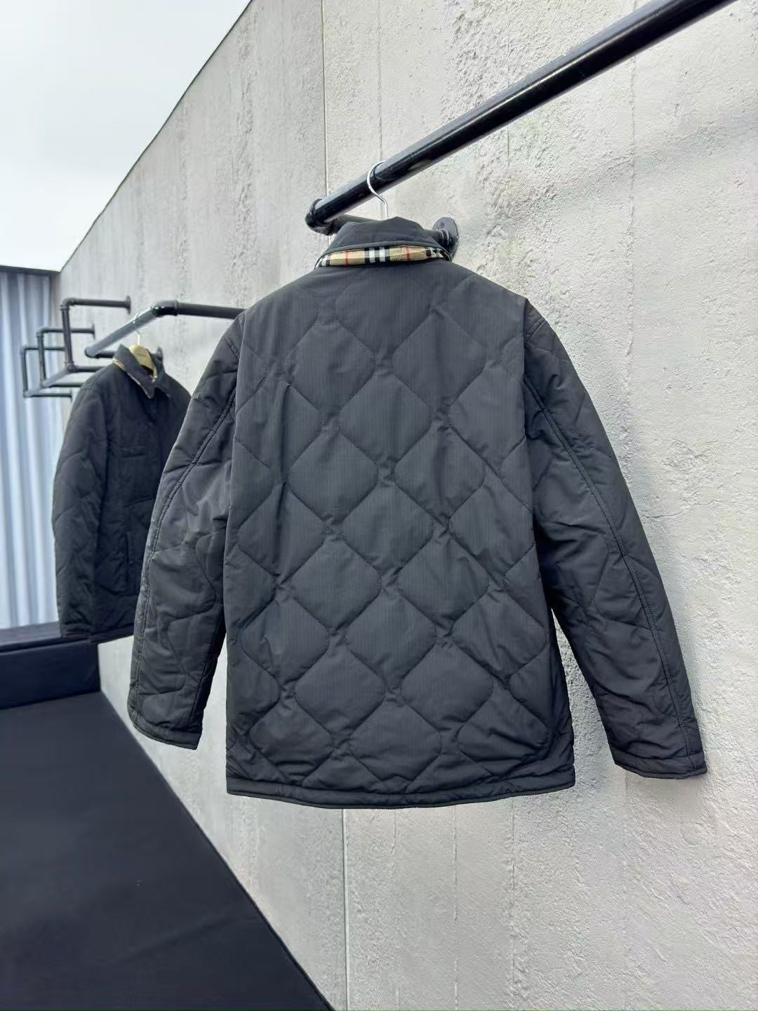 Burberry リバーシブル キルティング ナイロン オーバーシャツ