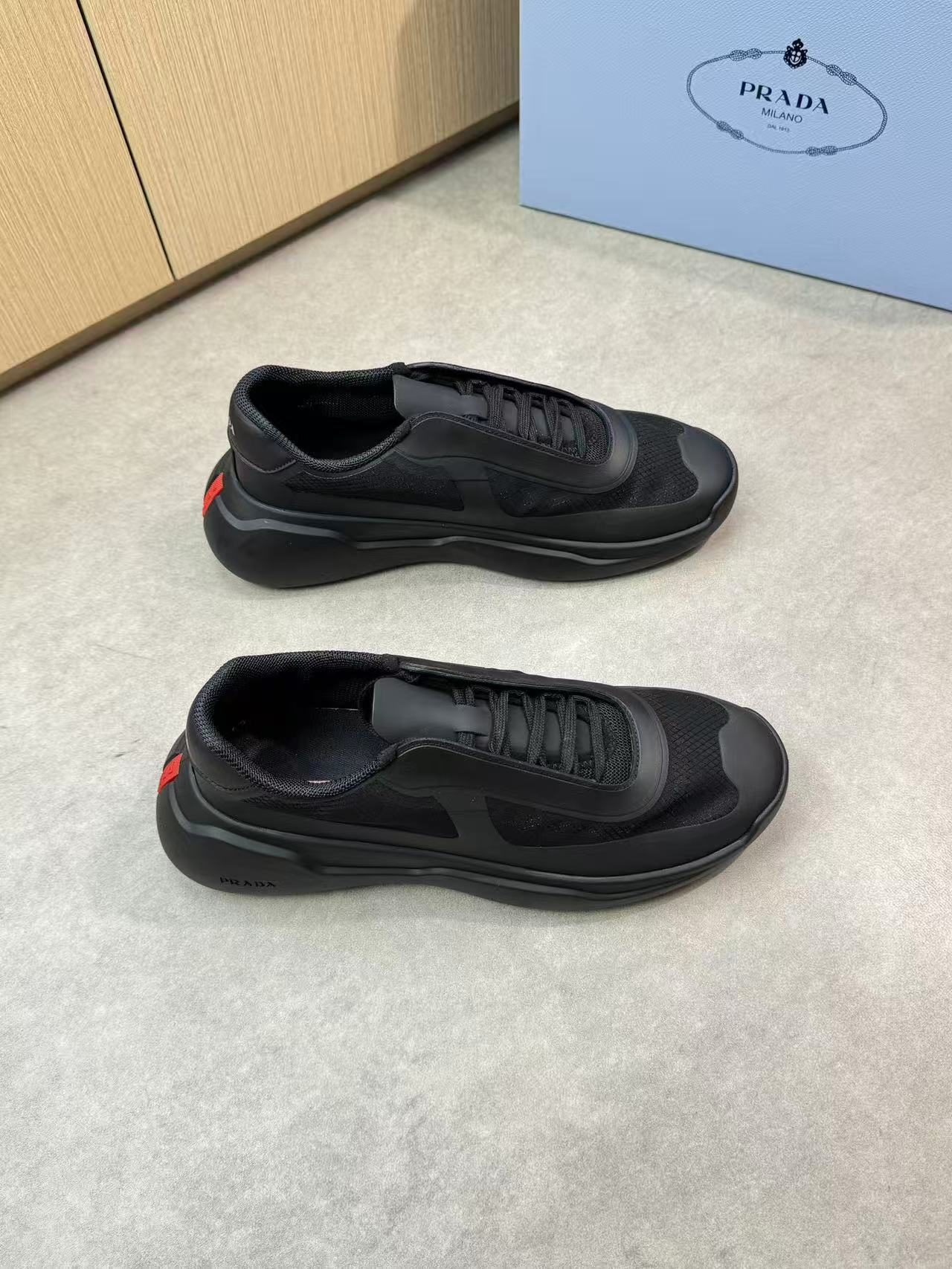 Prada アメリカズカップ Re-Nylon xバイクファブリック スニーカー