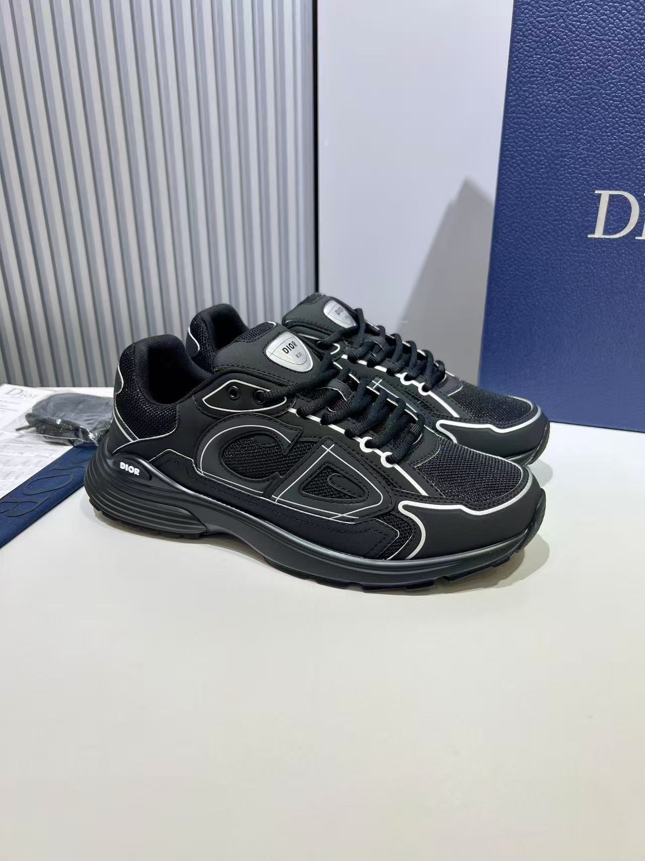 DIOR B30 カウントダウン スニーカー