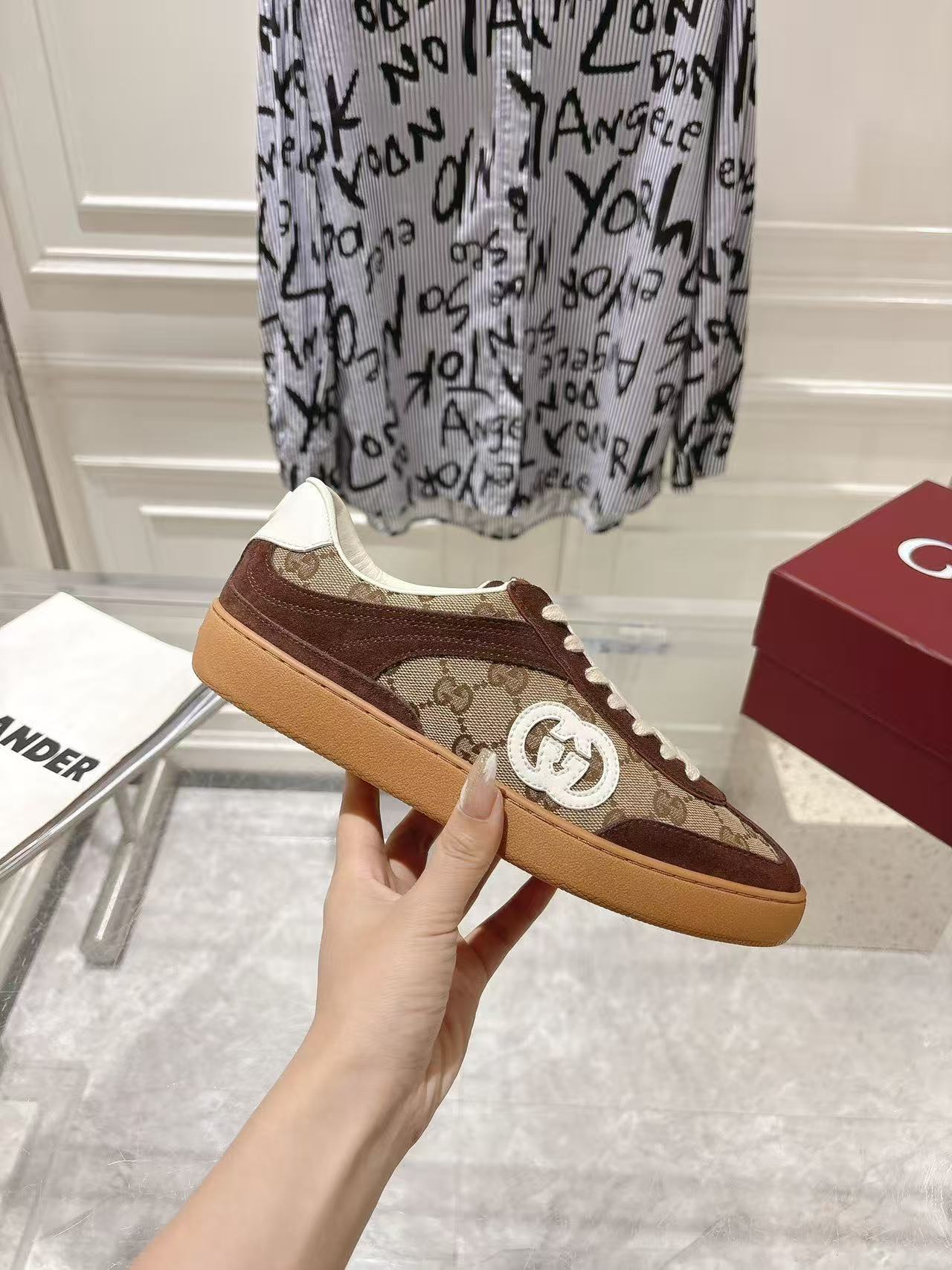 GUCCI メンズ G75 スニーカー