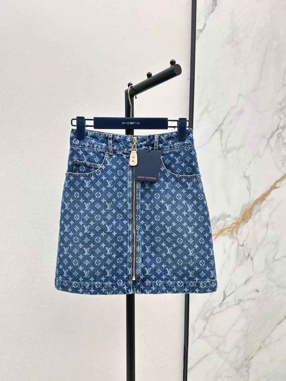 Louis vuitton モノグラム デニム ミニスカート