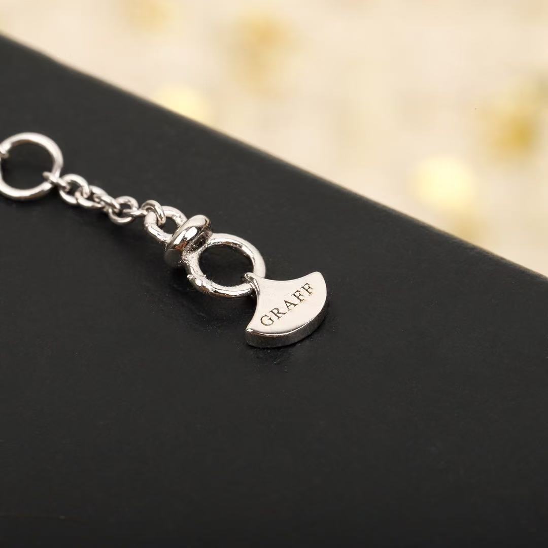 Graff バタフライ シルエット ダイヤモンド ミニ ブレスレット