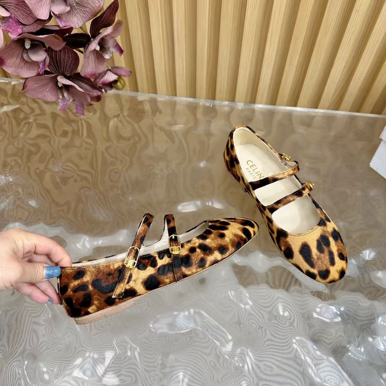 LES BALLERINES CELINE ダブルストラップ バレリーナ / レオパードプリント ヘアリーカーフスキン