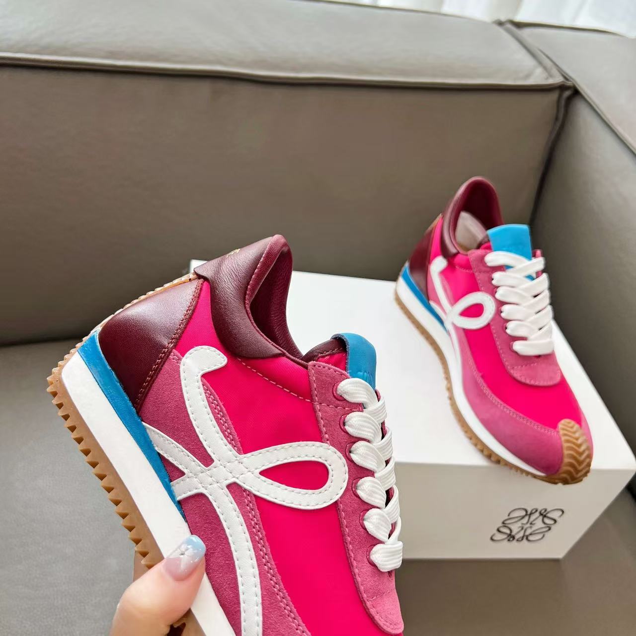 Loewe フローランナー 2.0（ナイロン&スエード）