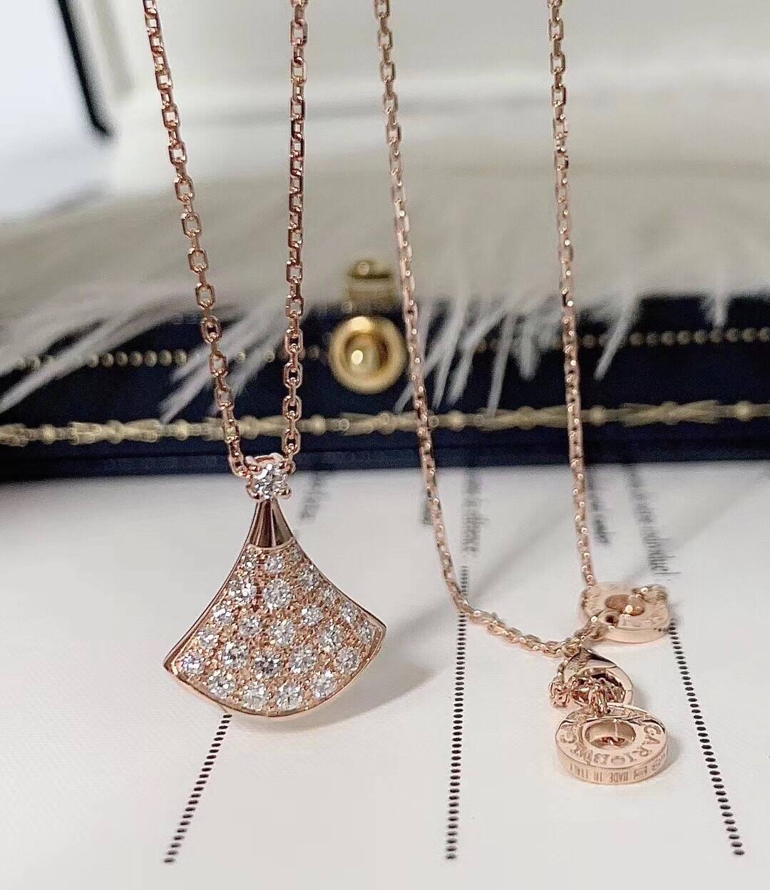 ディーヴァ ドリーム ネックレス