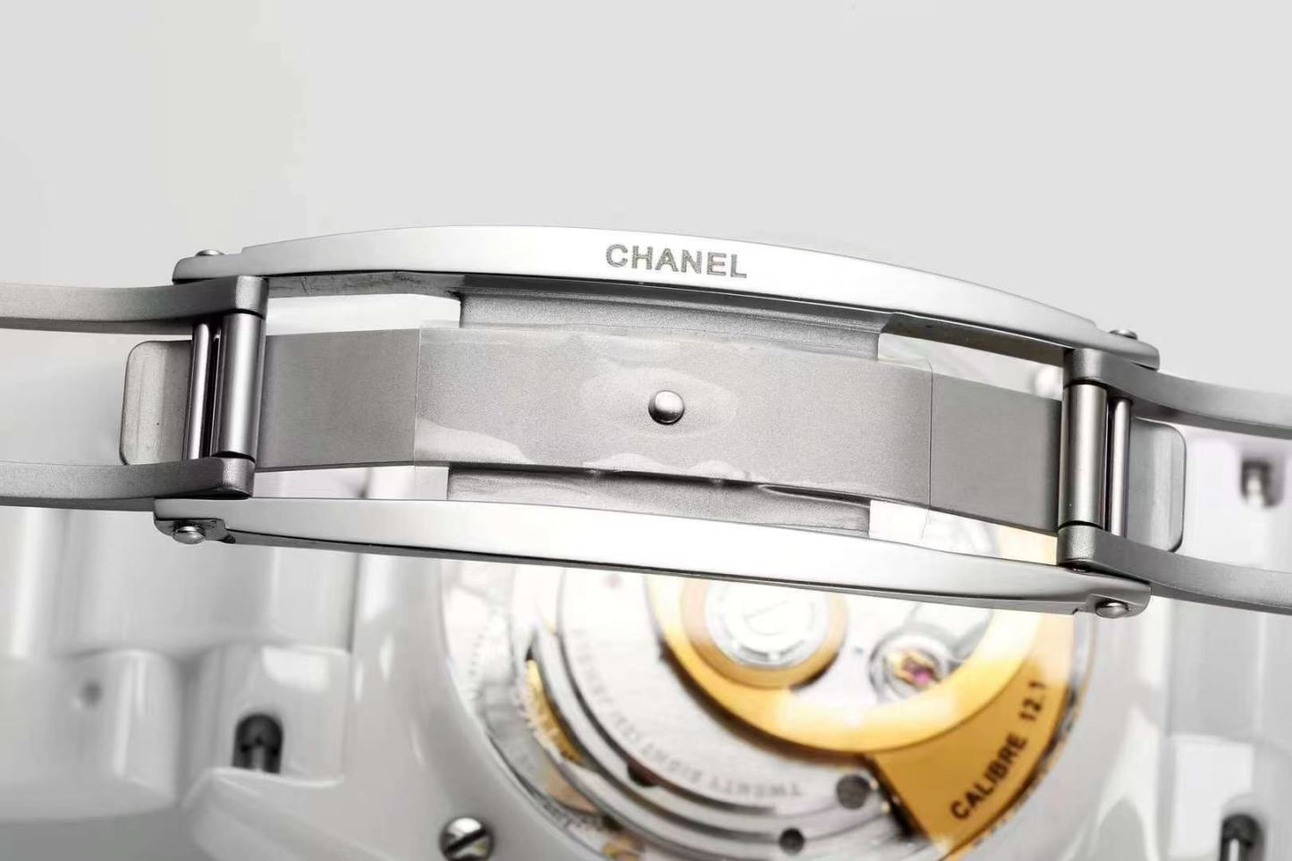 CHANEL J12 キャリバー 12.1, 38mm