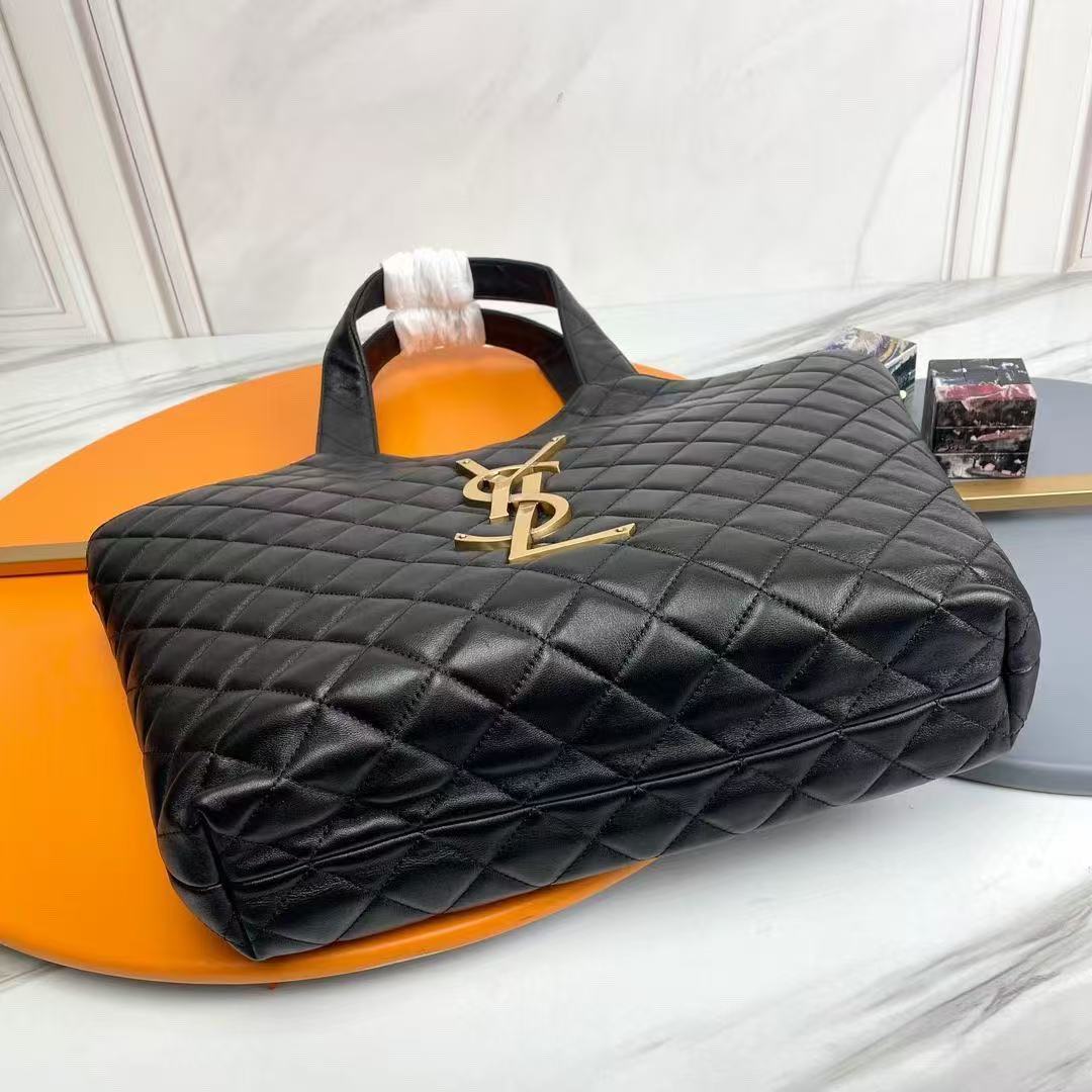  Saint Laurent サンローラン イカール マキシ ショッピングバッグ（ラムスキン／キルティング）