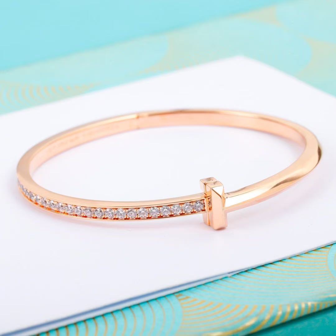 ティファニー T  T ワン ナロー ダイヤモンド ヒンジ バングル ローズゴールド
