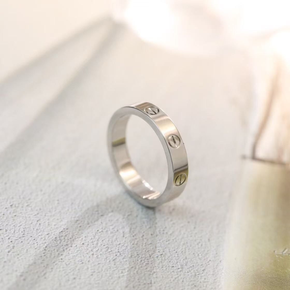 Love リング、スモールモデル