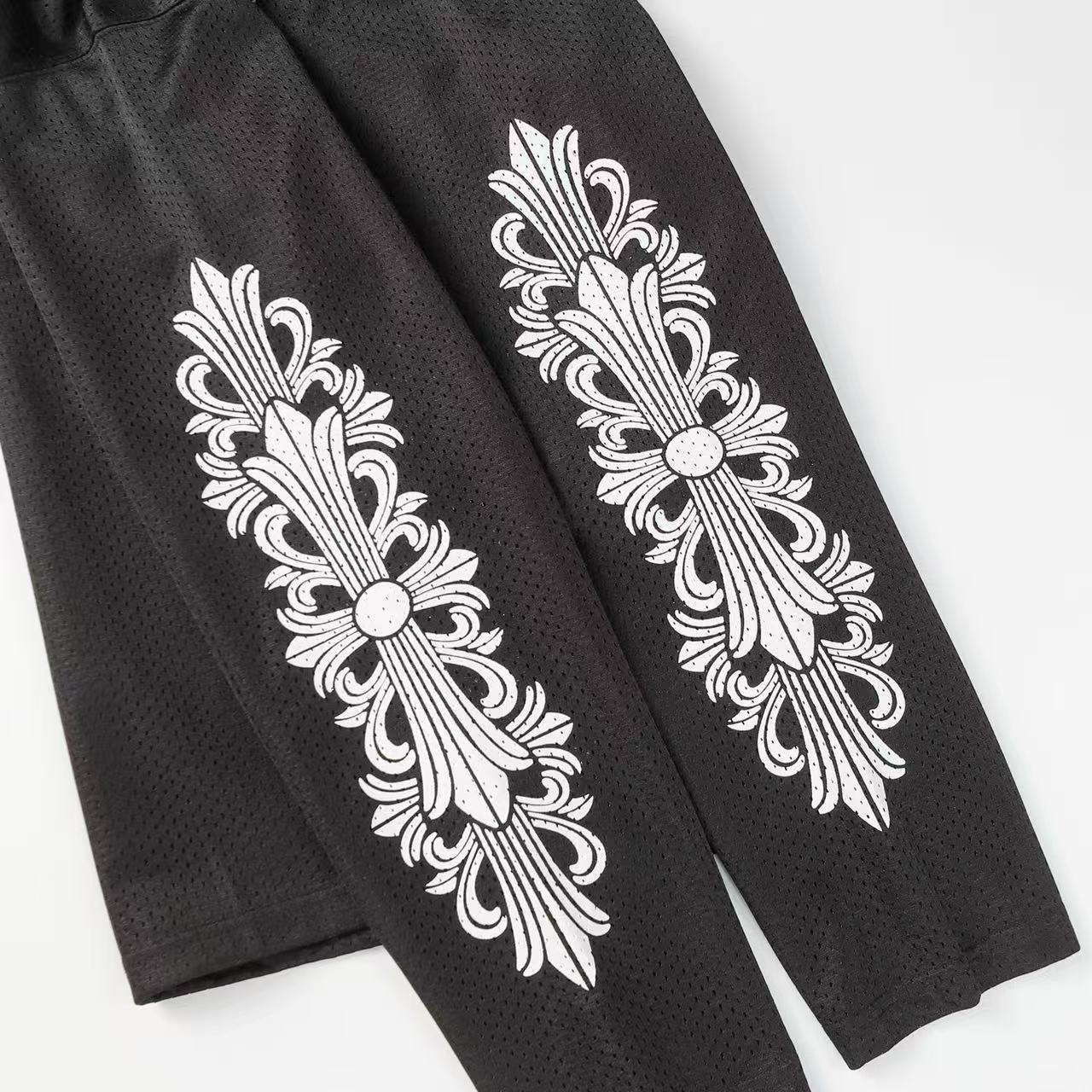 Chrome Hearts   クロムハーツ ヴァーシティ 長袖 ゲームシャツ ロンT