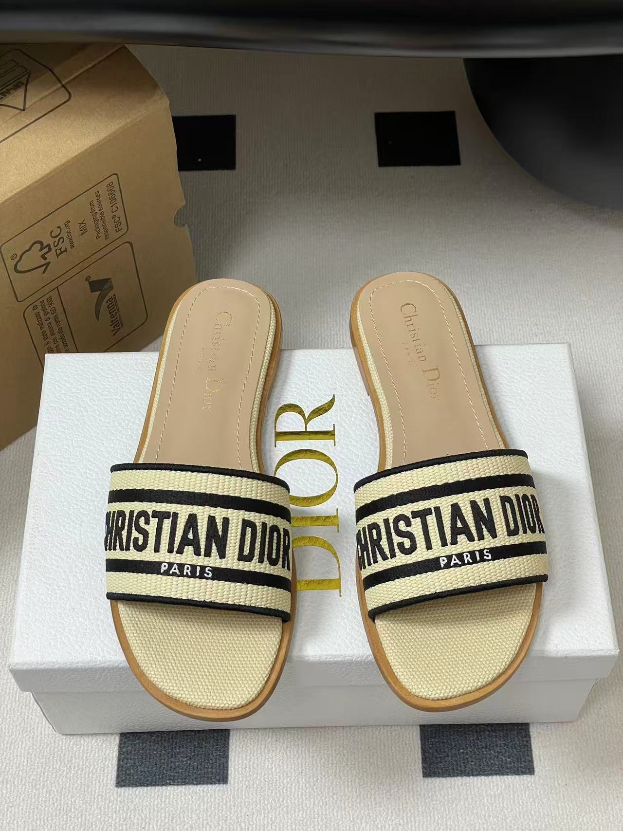 DIOR スライド ラフィア & エンブロイダリー コットン