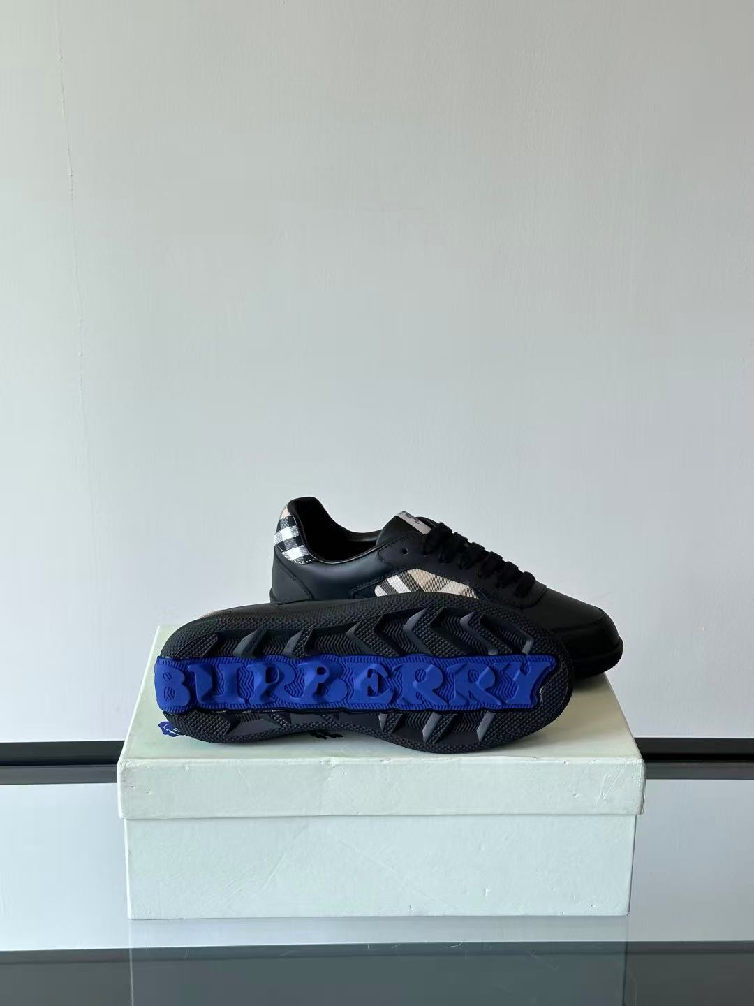 Burberry レザー＆チェック テラススニーカー