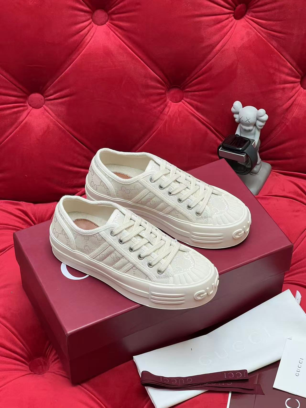 GUCCI ウィメンズ チャンキー スニーカー