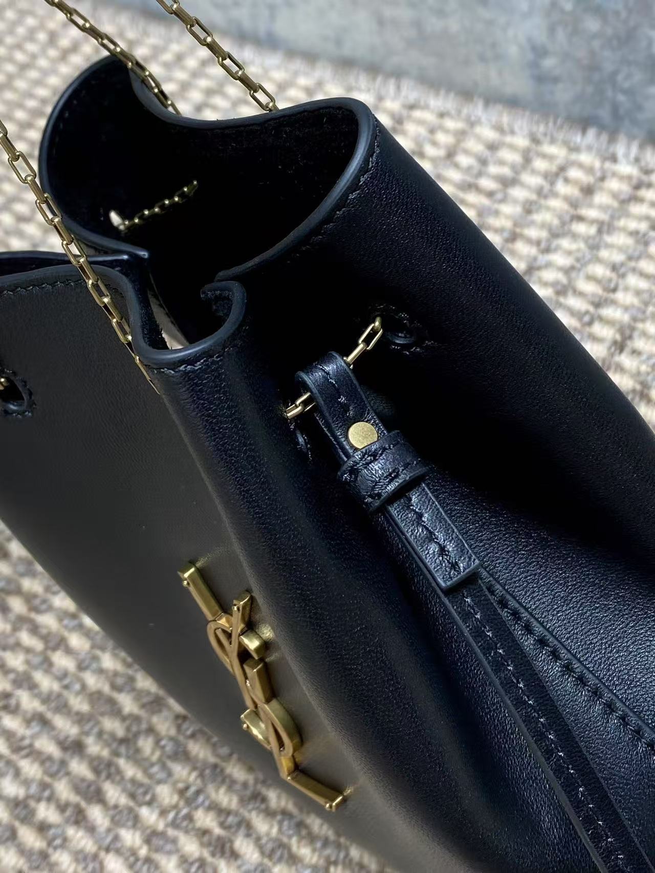 Saint Laurent サンローラン ポーチ（ラムスキン）