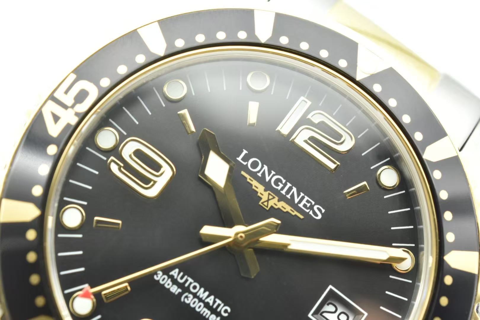 LONGINES  ロンジン  ハイドロコンクエスト, L3.742.3.56.7, 自動巻 ウォッチ, Ø 41.00 mm, ステンレススティール＆イエロー PVD.