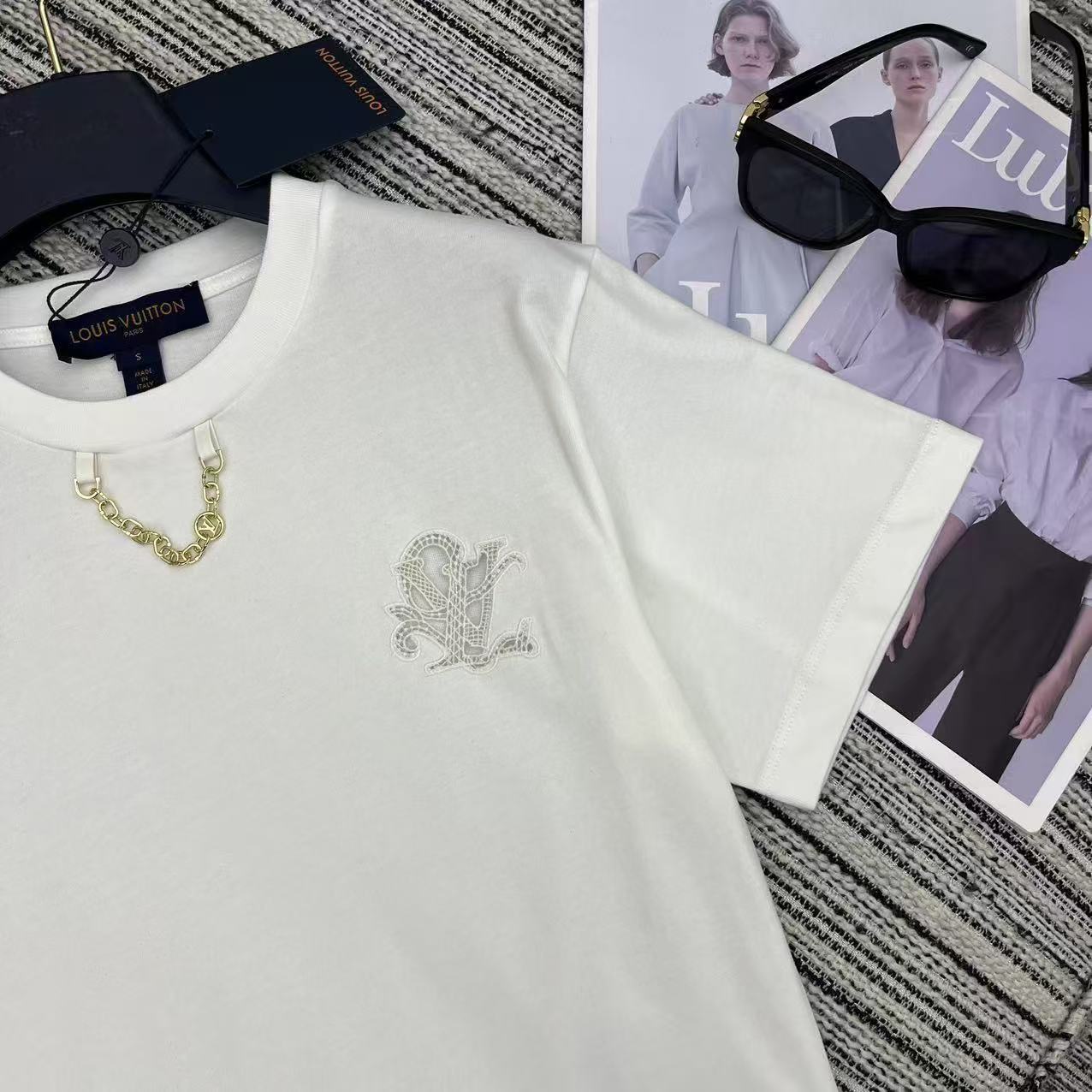 Louis vuitton ブロイダリー LV Tシャツ