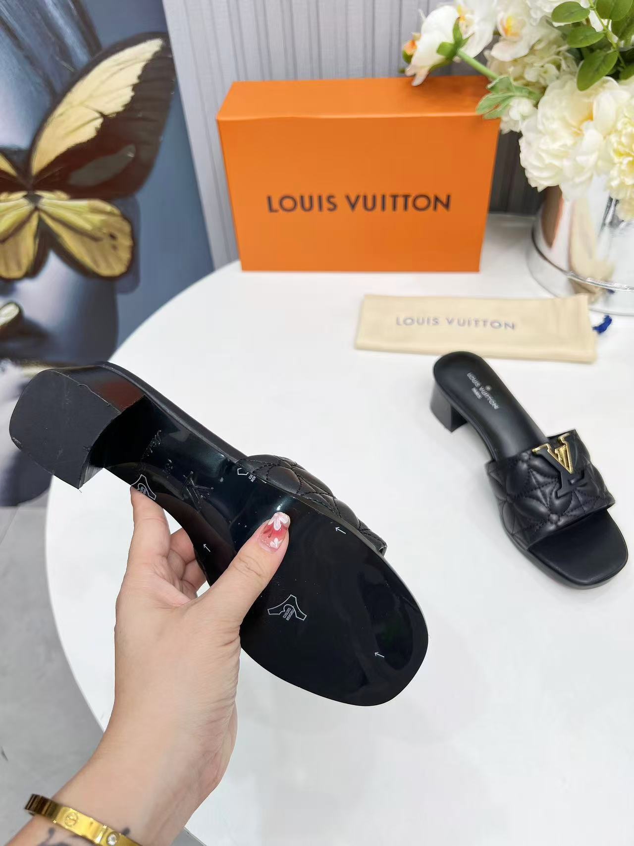 Louis vuitton マレ ミュール
