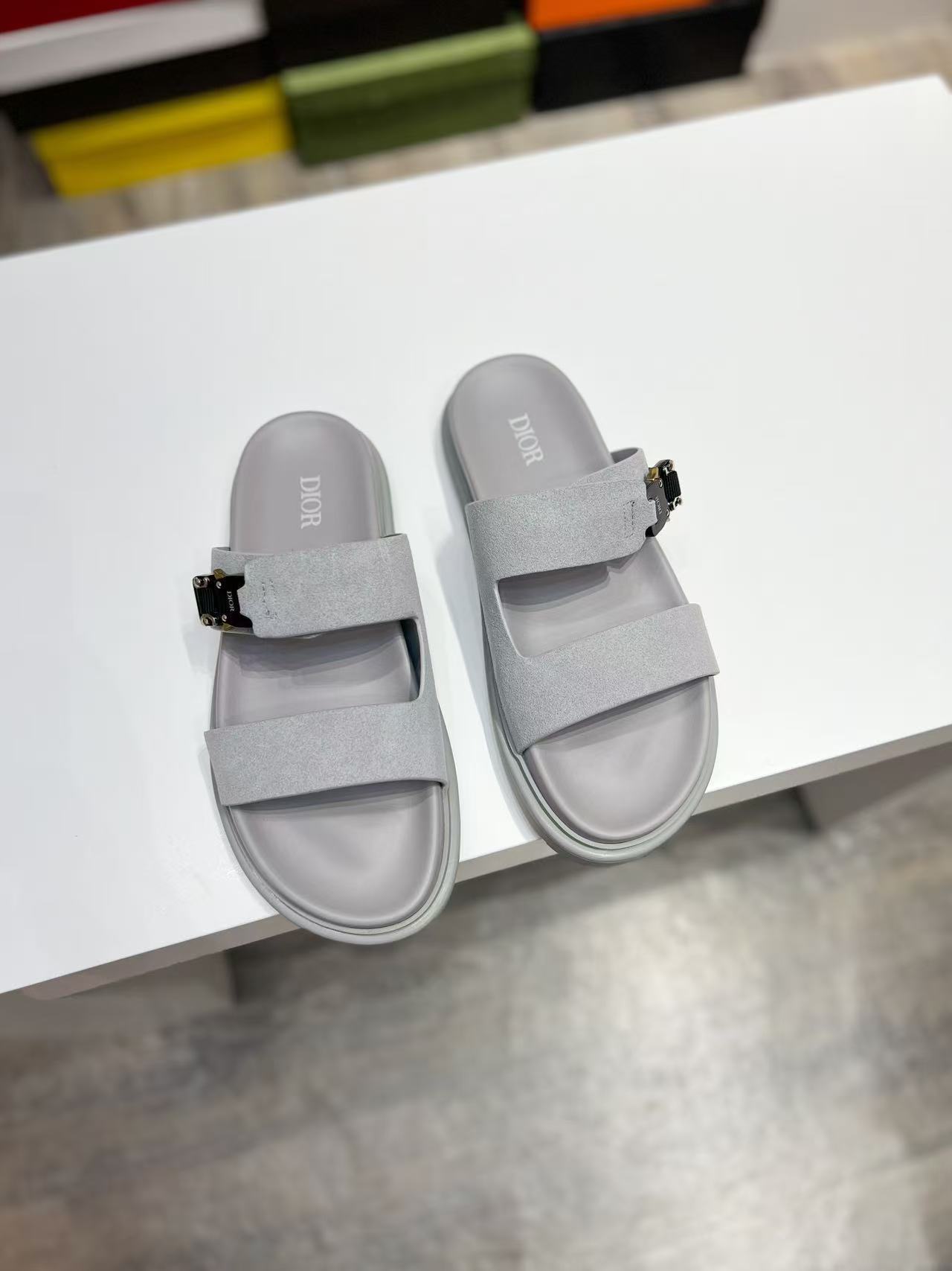 Dior Aqua サンダル