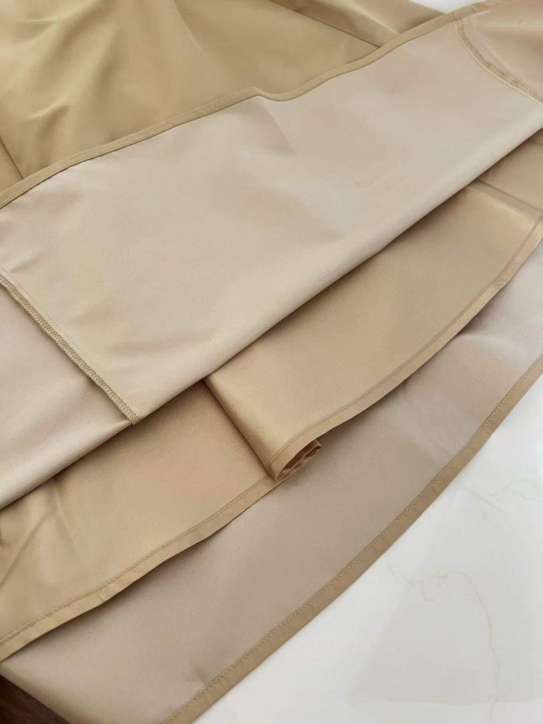 MIUMIU テクニカルファブリック スカート