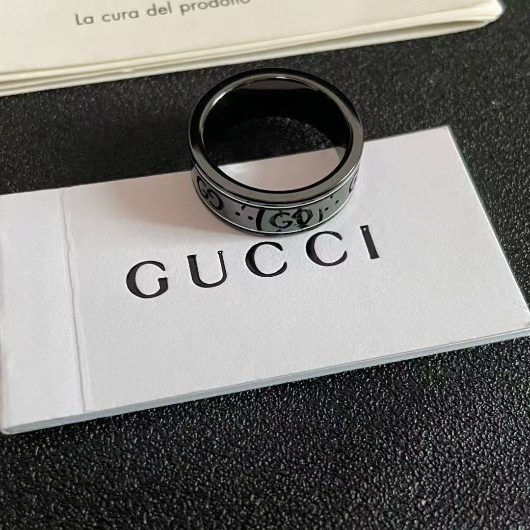 GUCCI オンライン限定 シンバンド ホワイトゴールド/ブラックコランダム