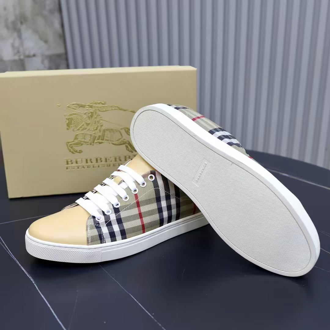 Burberry チェック＆レザー スニーカー