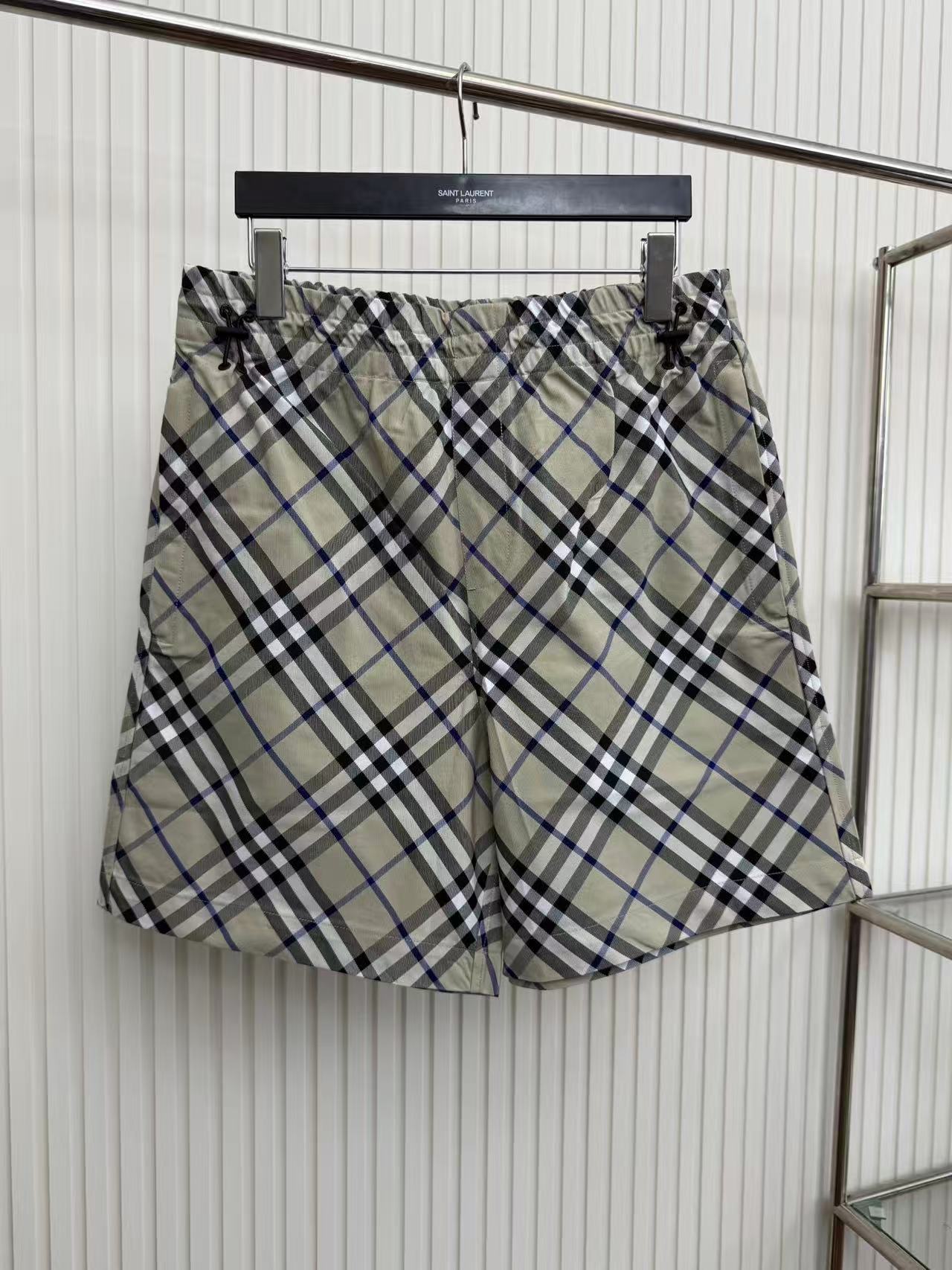 Burberry チェック シルクショーツ