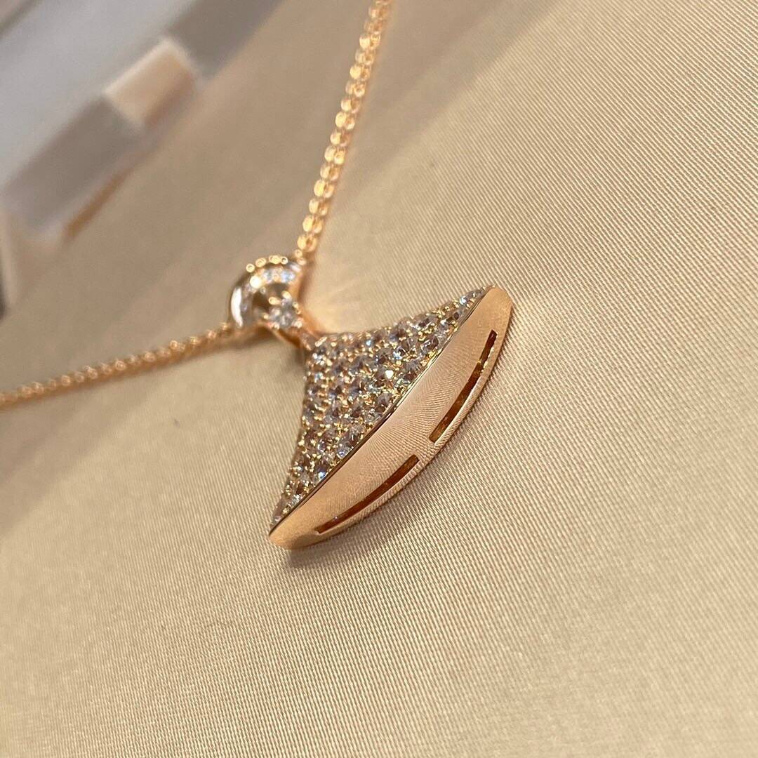 ディーヴァ ドリーム ネックレス