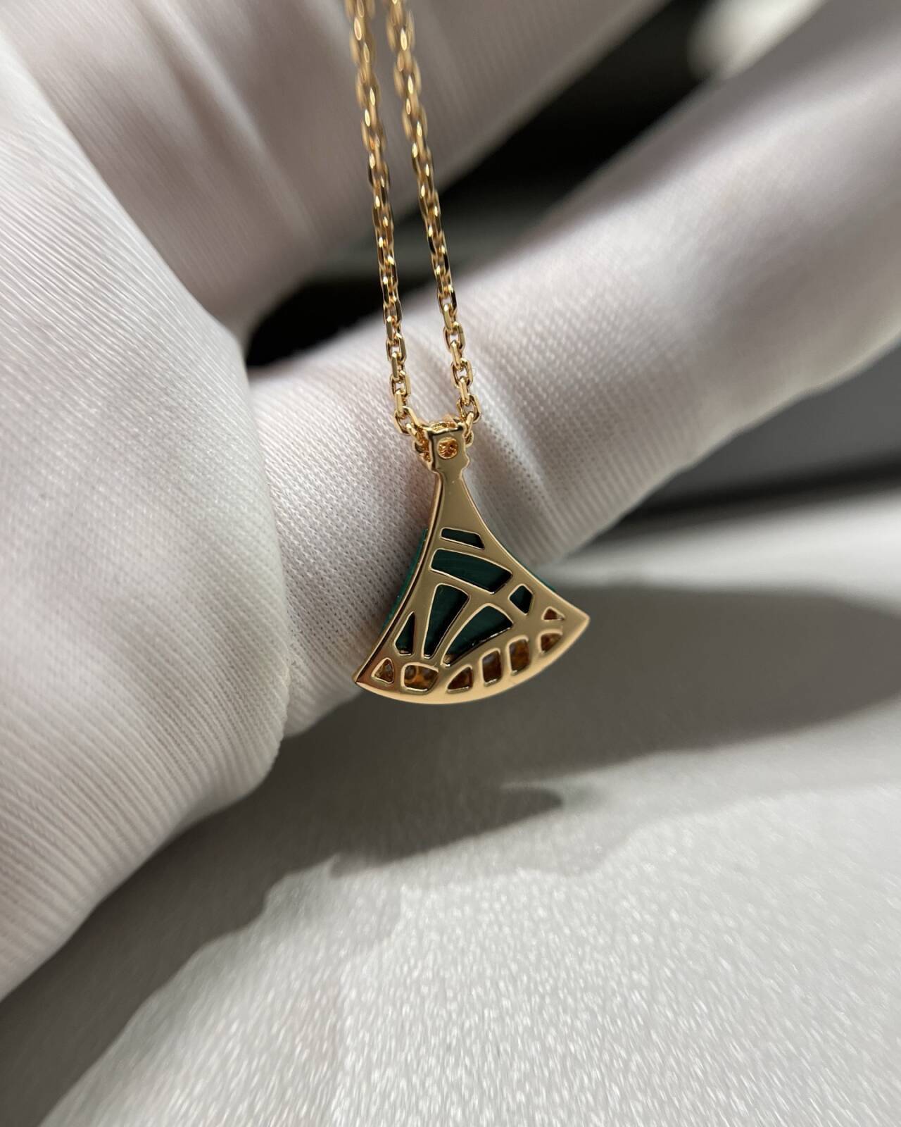 ディーヴァ ドリーム ネックレス