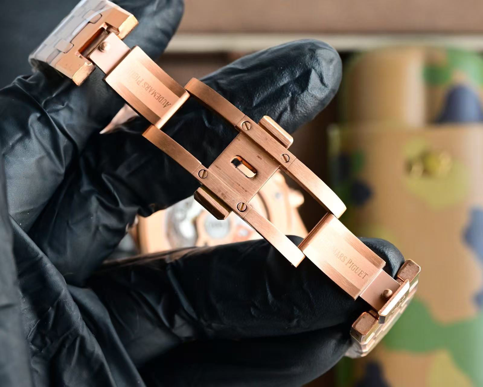  Audemars Piguet  オーデマピゲ  ロイヤル オーク クロノグラフ