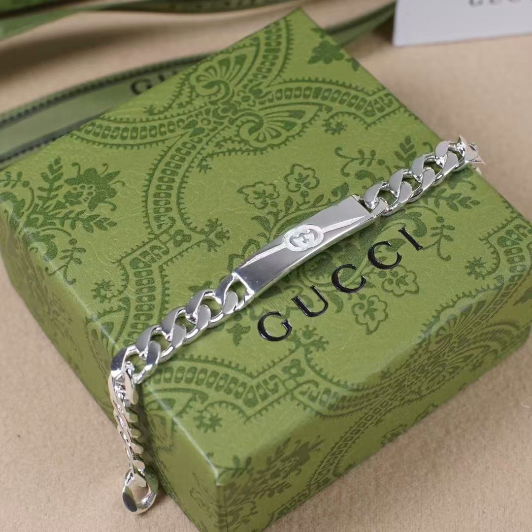 ダイアゴナル インターロッキングG ブレスレット