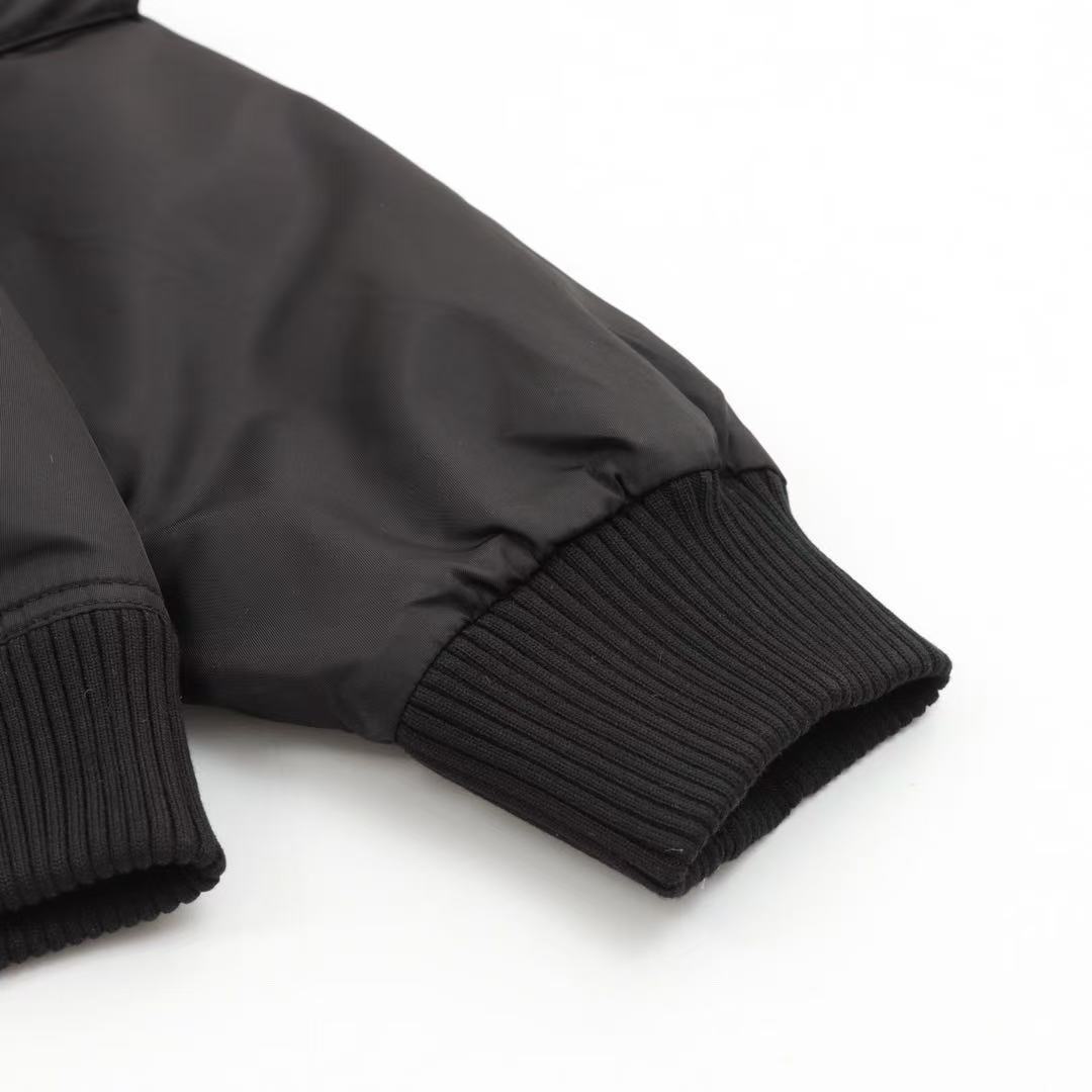 Prada Re-Nylon ボンバージャケット