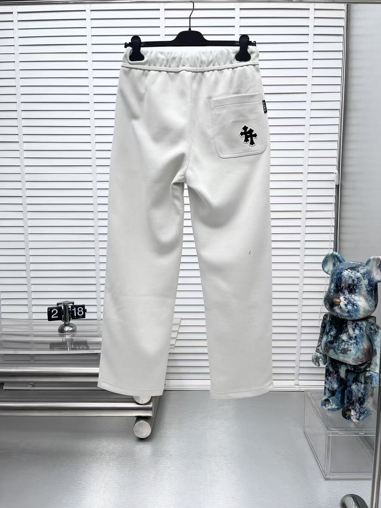 クロムハーツ　パンツ　ホワイト