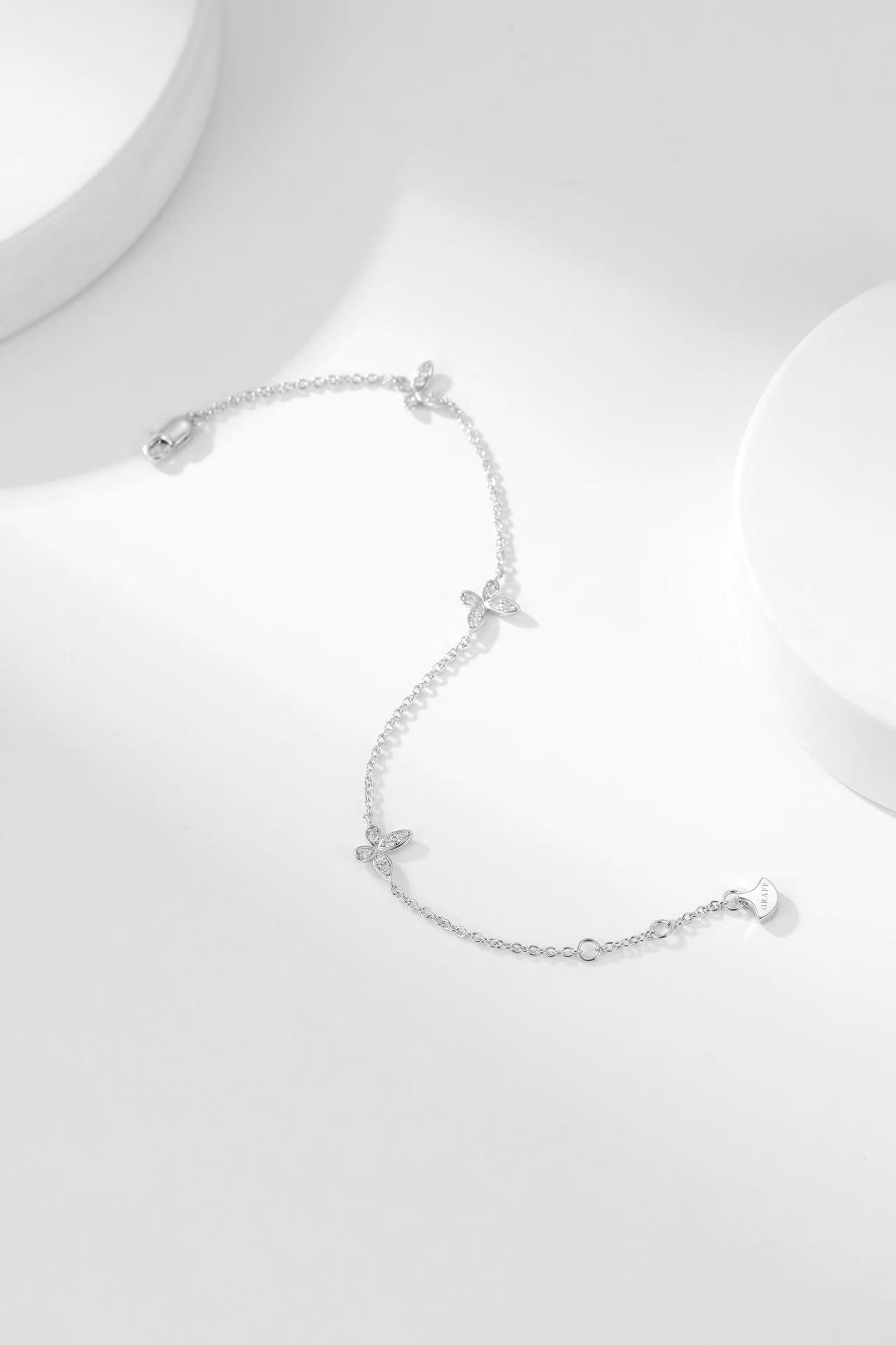 Graff パヴェ バタフライ ダイヤモンド プティ ブレスレット