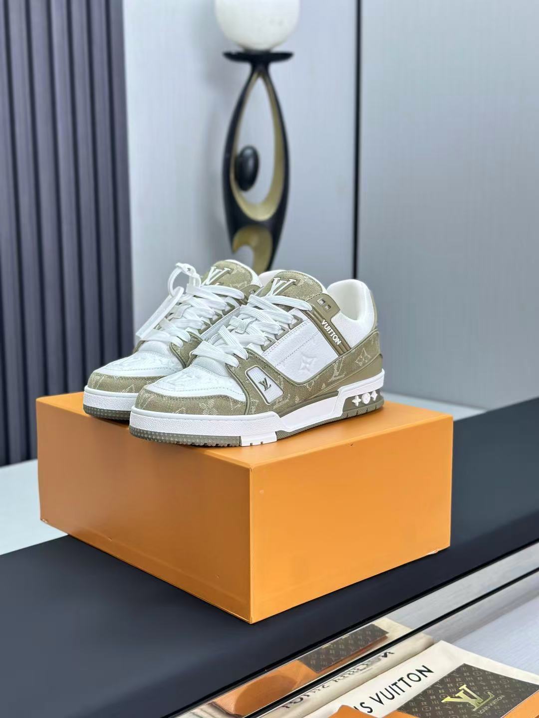 Louis vuitton  トレイナー スニーカー