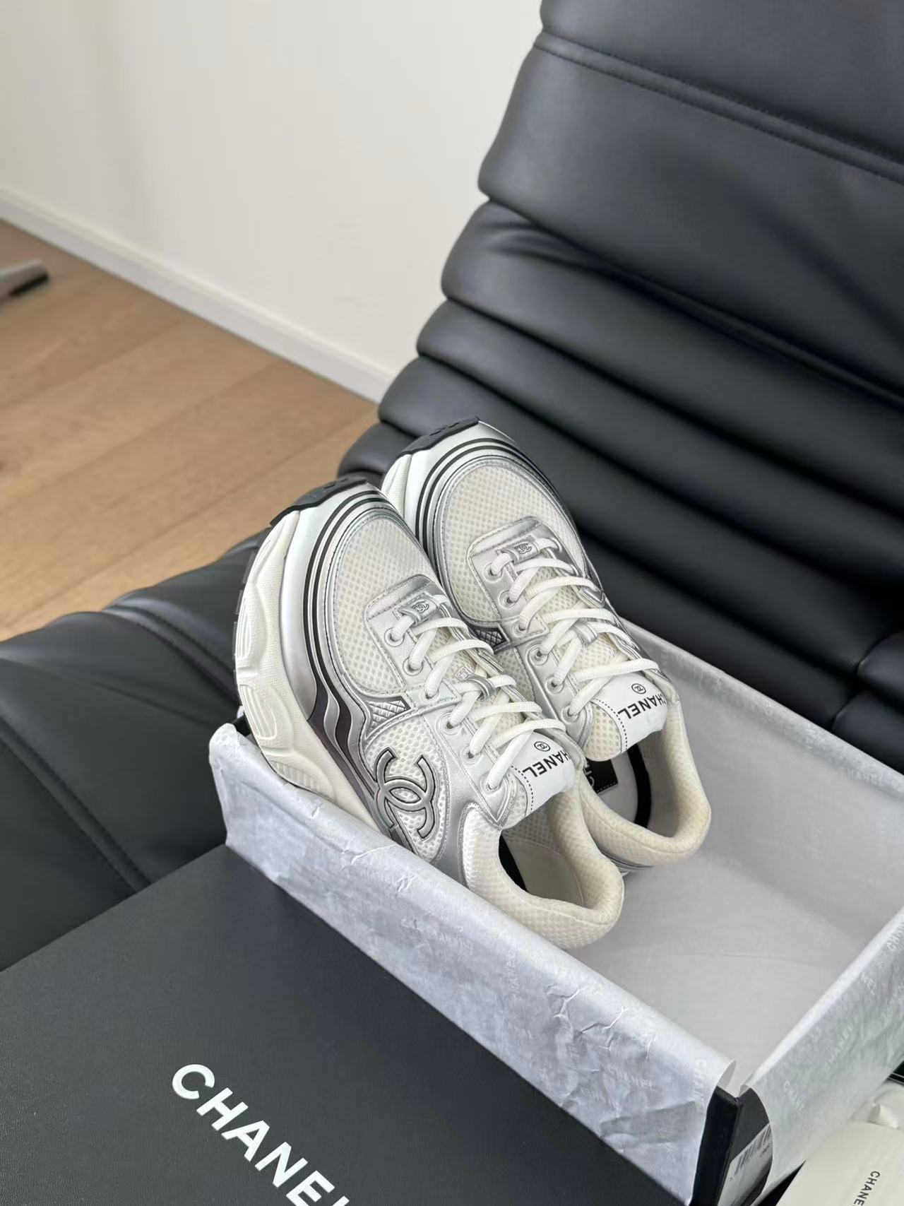 CHANEL スニーカー