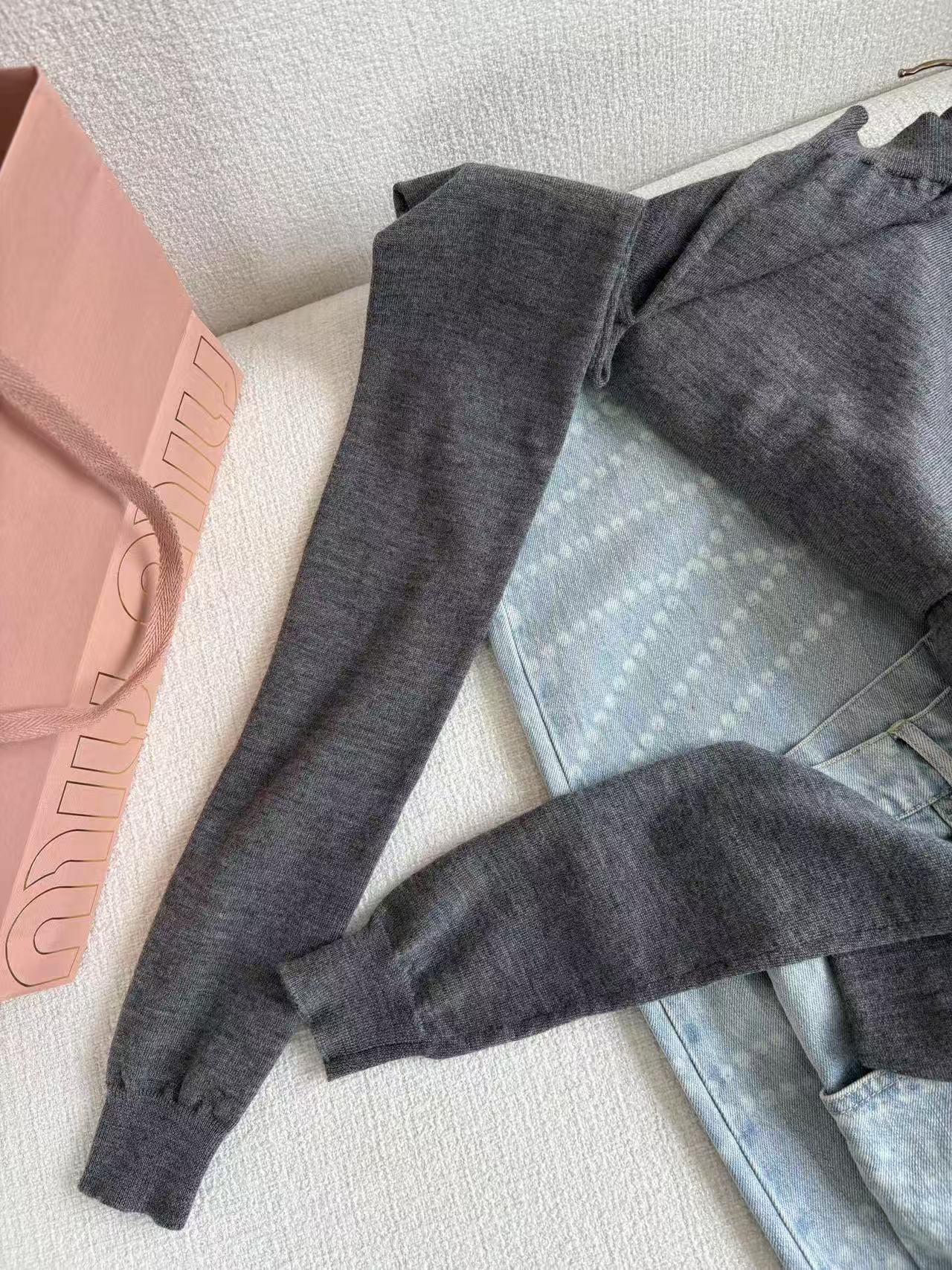 MIUMIU ウール ボートネック セーター