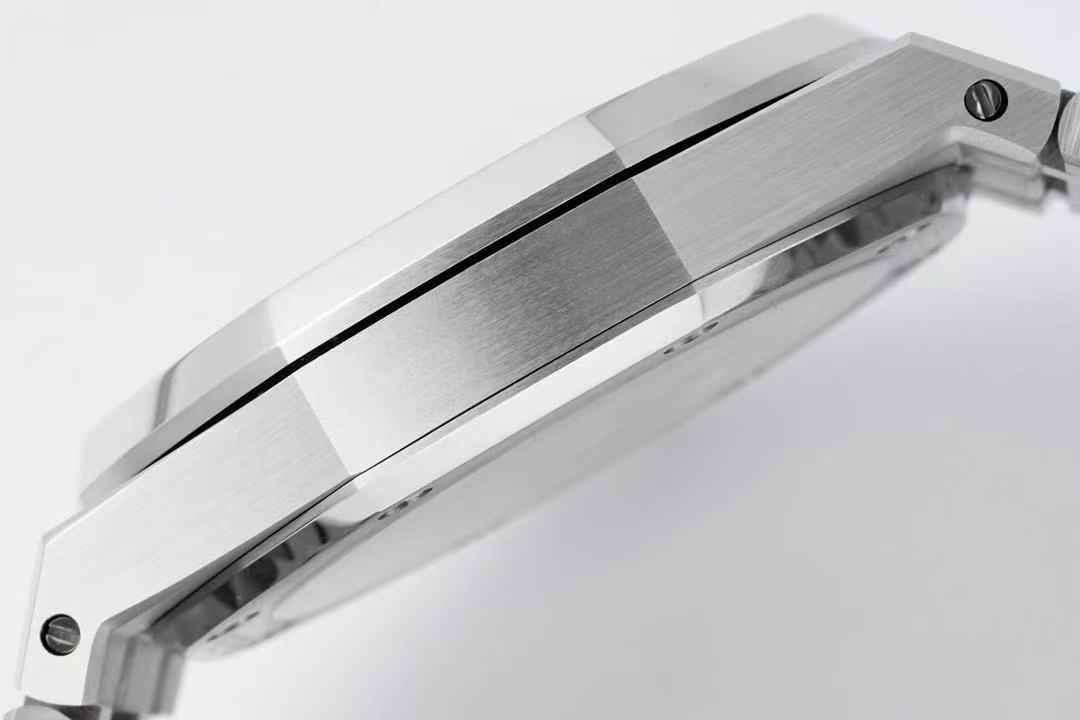 Audemars Piguet  オーデマピゲ  ロイヤル オーク オートマティック