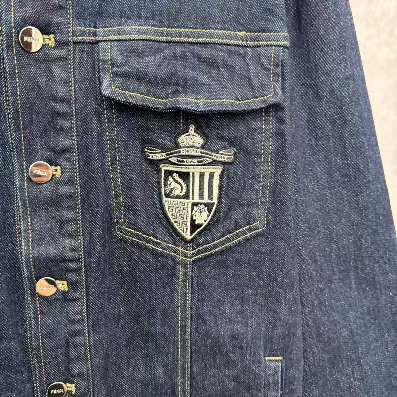 Fendi ブルーデニム ジャケット